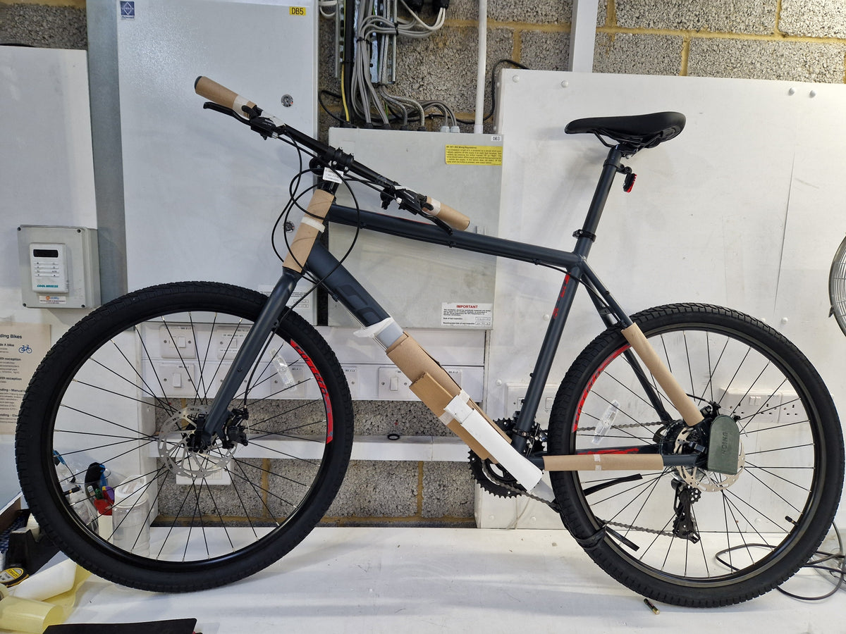 Carrera Subway 1 22in-Frame 27.5in 16-Speed Men's Hybrid Bike - XL Dark Grey