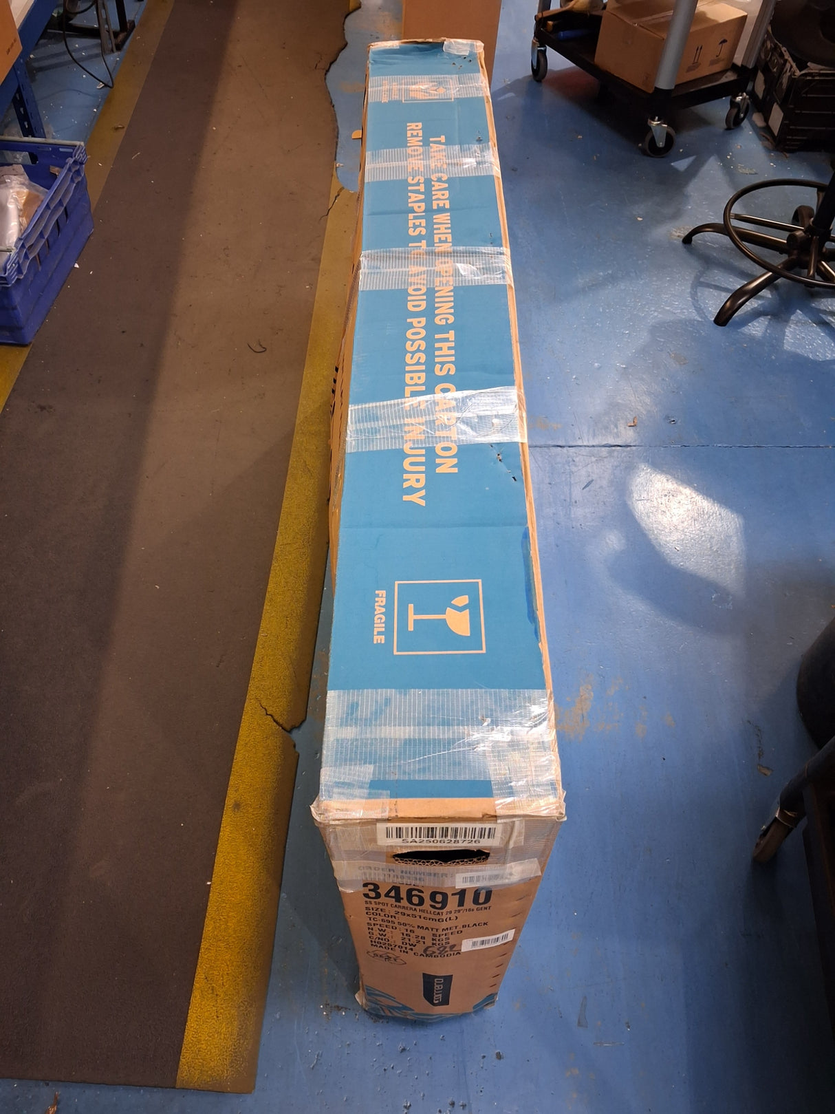 Carrera Hellcat Mens 16 Speed Hydraulic Disc Mountain Bike - Black - L 20''