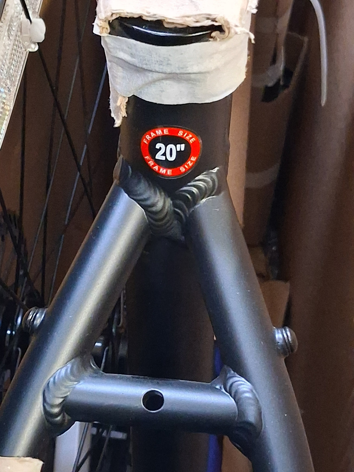 Carrera Hellcat Mens 16 Speed Hydraulic Disc Mountain Bike - Black - L 20''