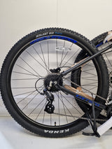 Carrera Hellcat Mens 16-Speed Hydraulic Disc Mountain Bike - Black - L 20''