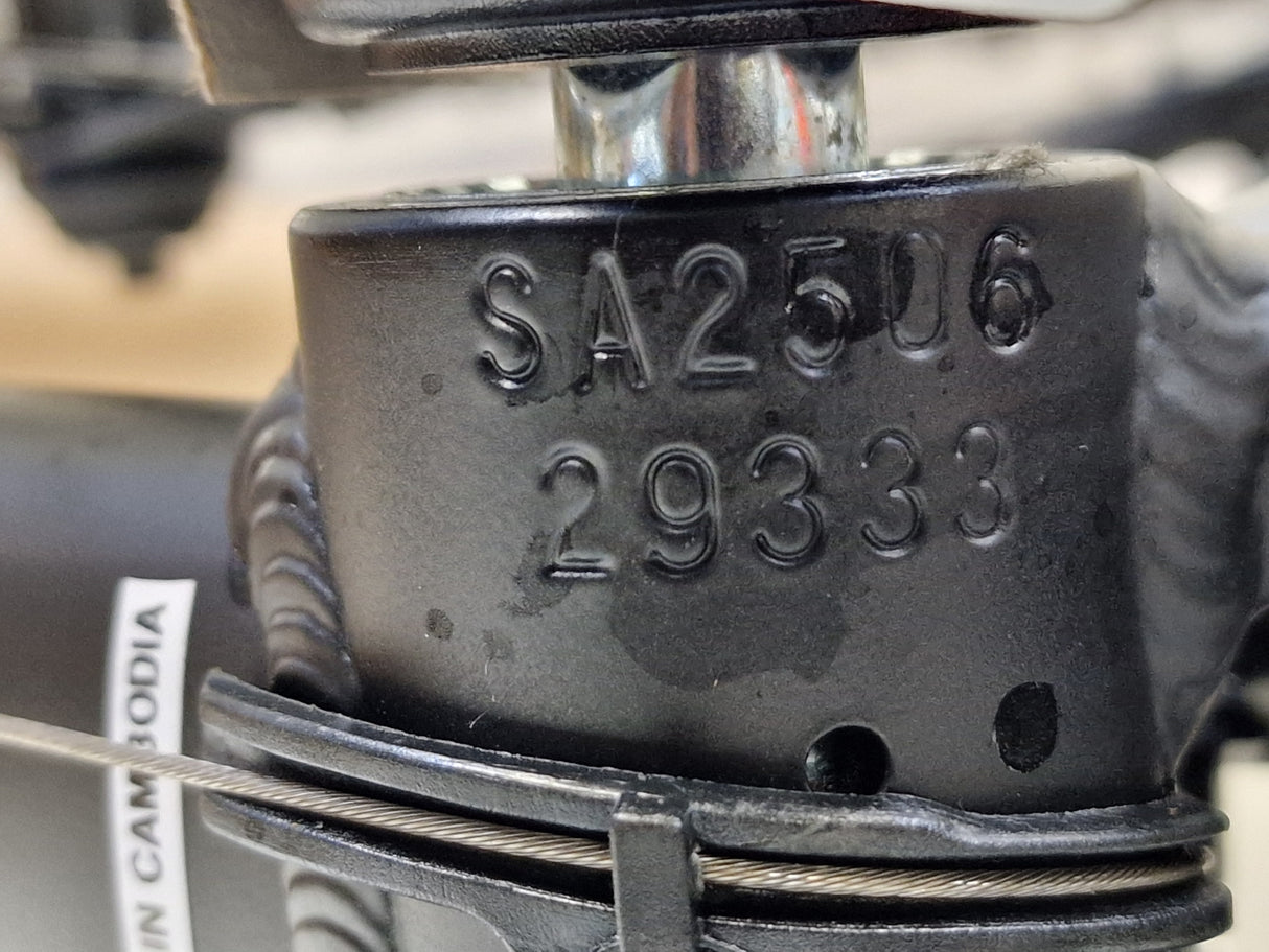 Carrera Hellcat Mens 16-Speed Hydraulic Disc Mountain Bike - Black - L 20''