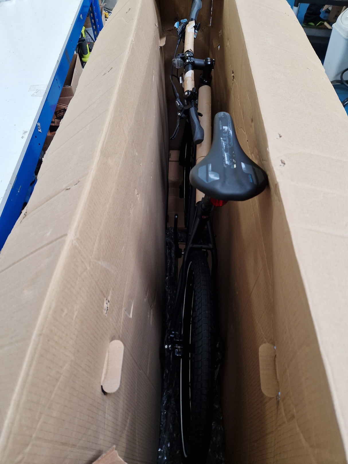 Carrera Subway 2 Men's 9-Speed Hydraulic Brakes Hybrid Bike Black Large 20''