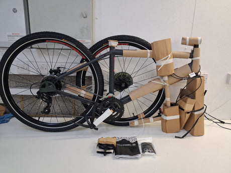 Carrera Subway 1 Mens 16 Speed Disc Brakes Hybrid Bike - Grey - Medium 18''