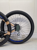 Carrera Hellcat Mens 16-Speed Hydraulic  Brakes Mountain Bike ~ Black - L