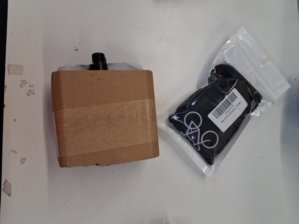 Carrera Hellcat Mens 16 Speed Hydraulic Disc  Mountain Bike - Black ~ Large