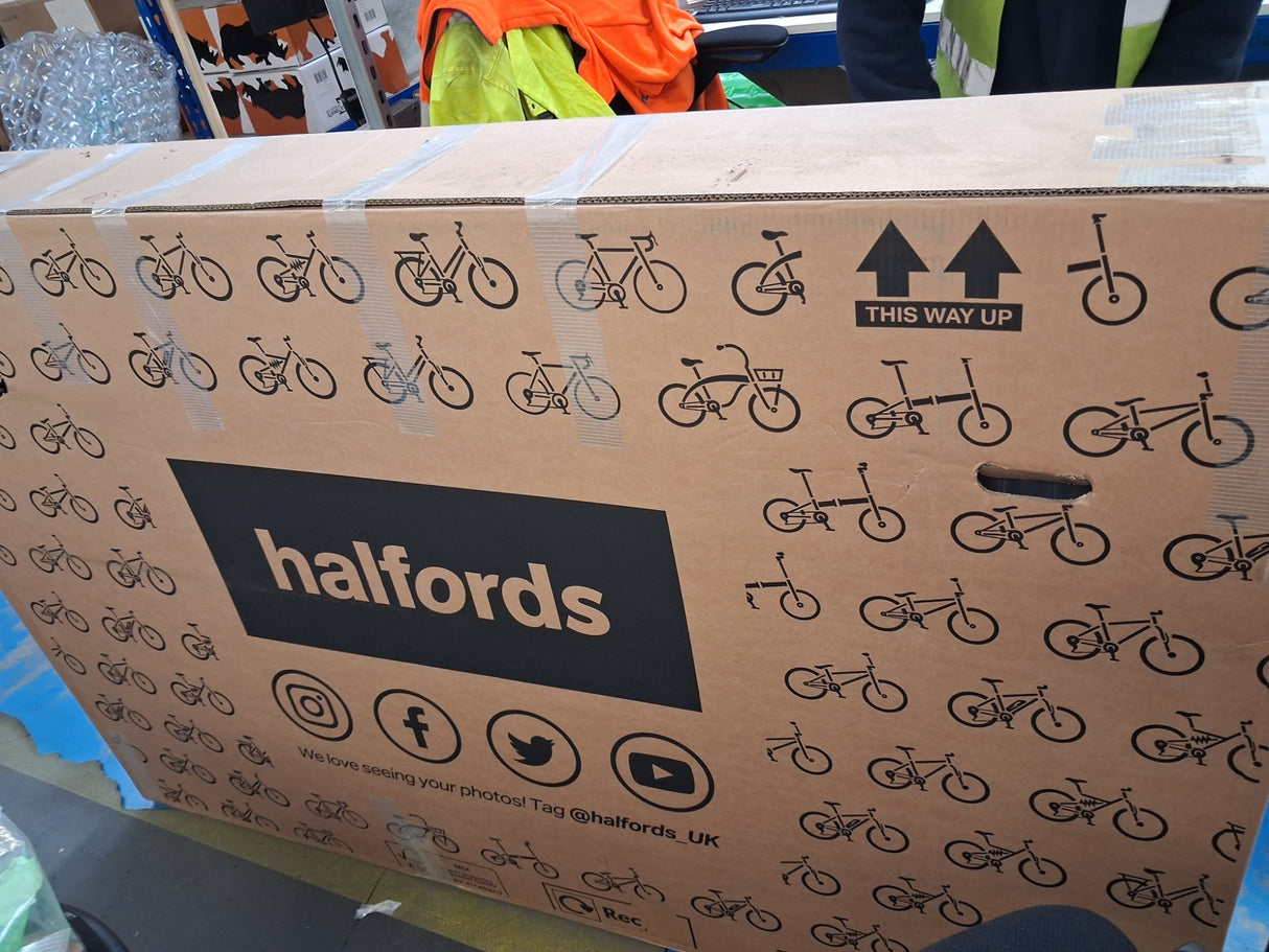 Carrera Hellcat Mens 16 Speed Hydraulic Disc  Mountain Bike - Black ~ Large