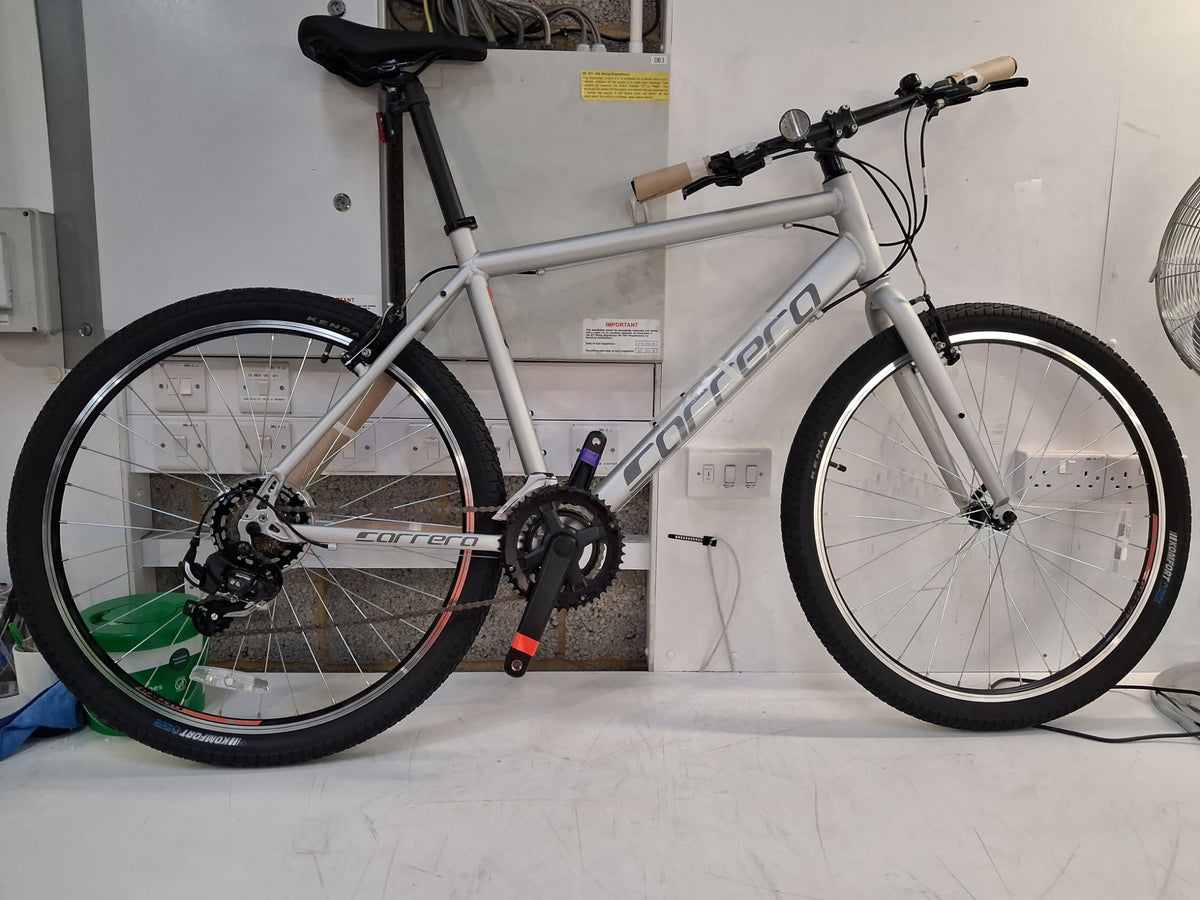 Carrera Parva Men's 14-Speed 27.5" Wheels Alloy Hybrid Bike - Large - Silver